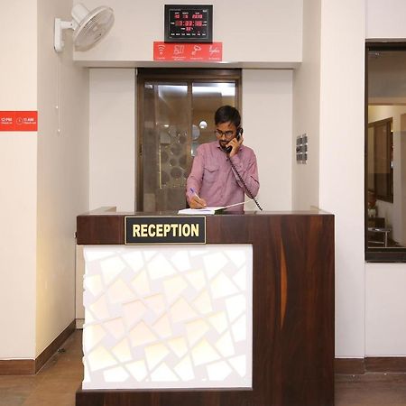 Capital O 36691 Hotel Aashirwad Inn จาบัลปูร์ ภายนอก รูปภาพ