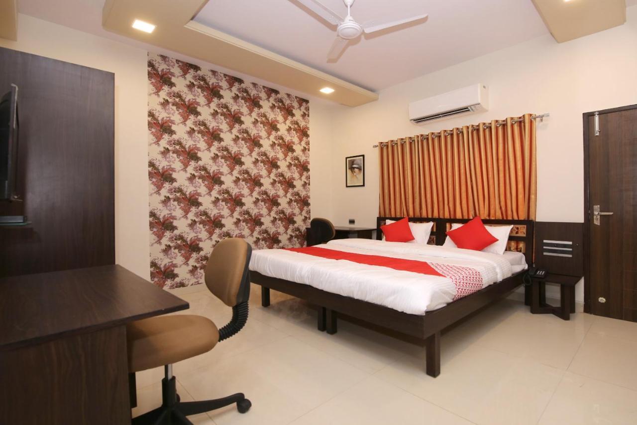 Capital O 36691 Hotel Aashirwad Inn จาบัลปูร์ ภายนอก รูปภาพ