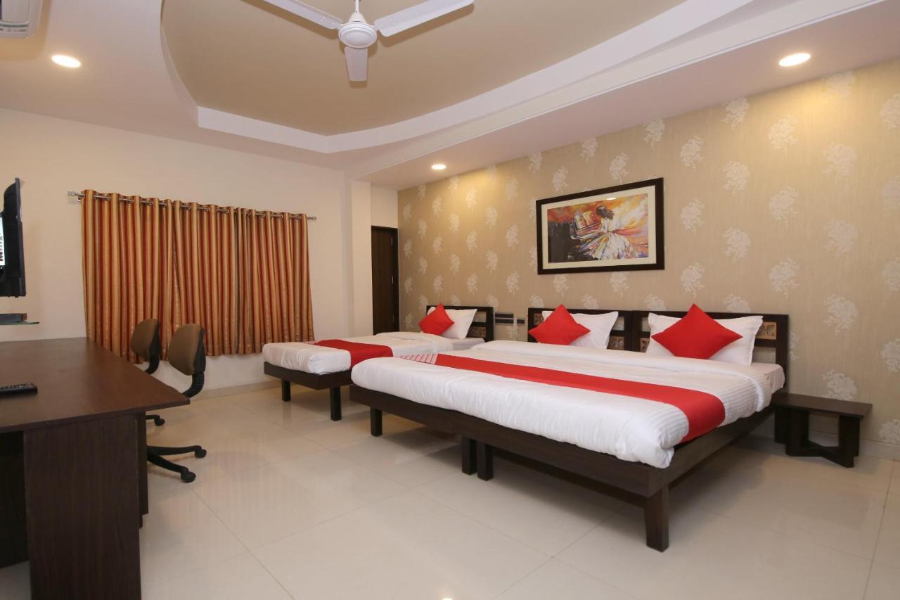 Capital O 36691 Hotel Aashirwad Inn จาบัลปูร์ ภายนอก รูปภาพ